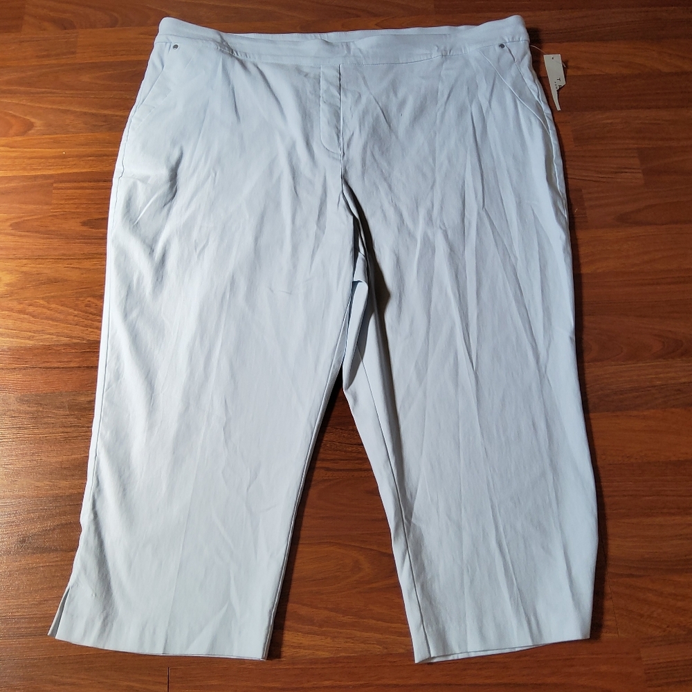 Tribal Tummy Contol Capri White Pants Size 24W